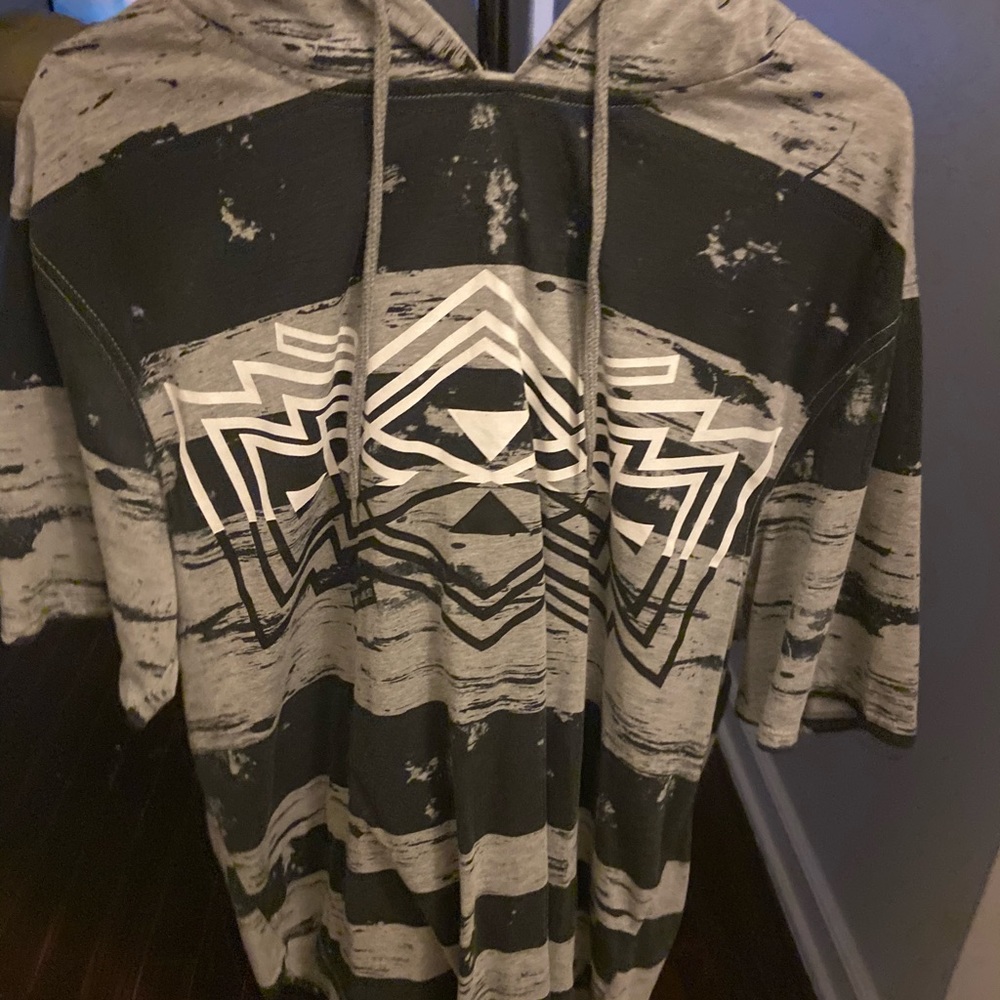Short sleeve hoodie